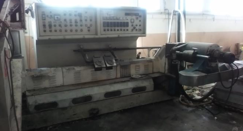 Machine de recyclage plastique YEI VDN-V100