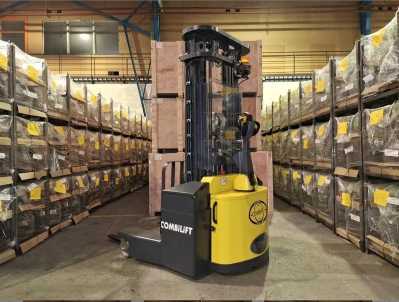 Gerbeur Combilift WR4