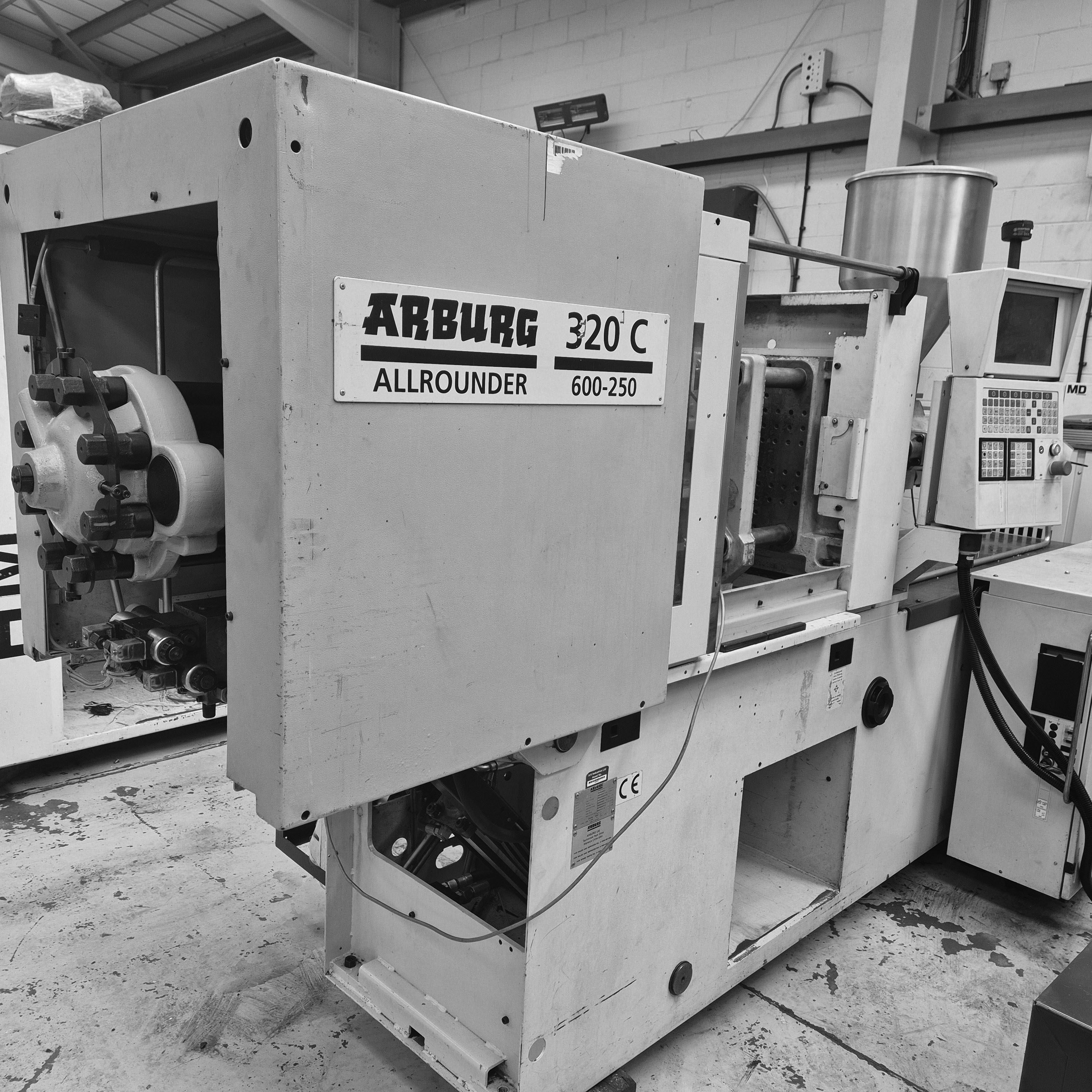 Arburg 320C 600-250U – En attente de remise à neuf