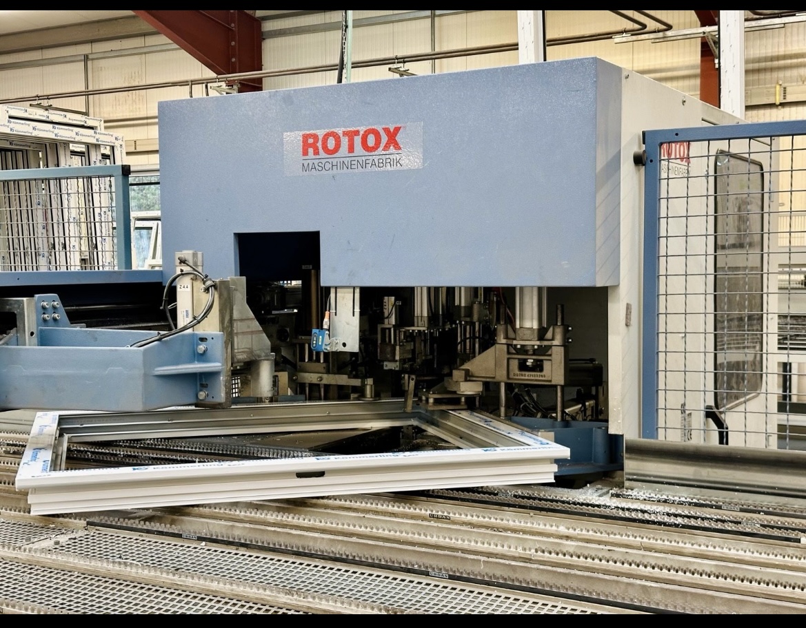Machine de fabrication de fenêtres en PVC Rotox Epa