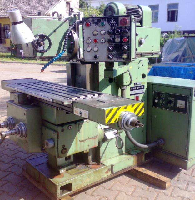 Fraiseuse universelle Tos FGS 25/32