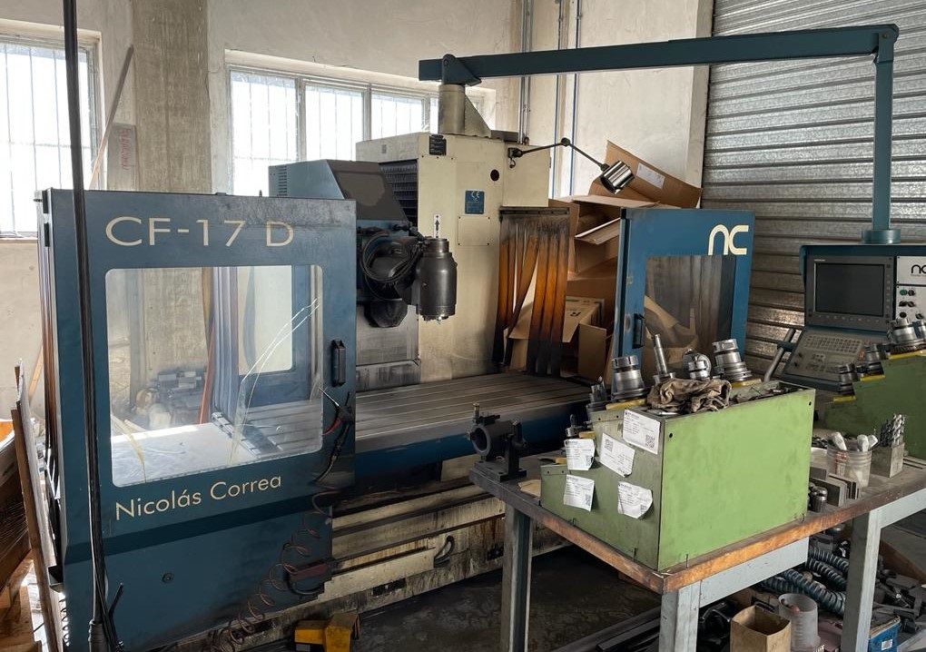 Fraiseuse cnc à banc fixe Nicolas Correa CF17D