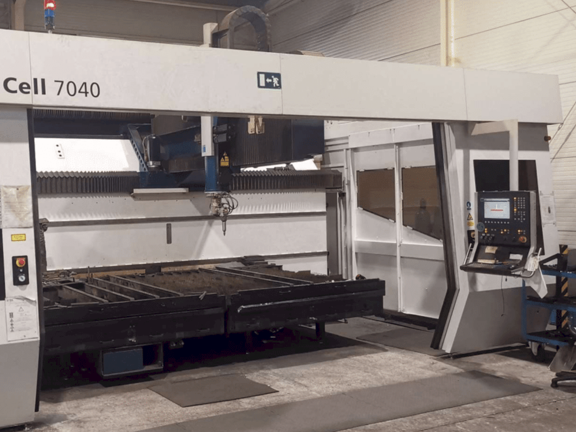 Machine de découpe laser TRUMPF TruLaser Cell 7040 Bonne affaire