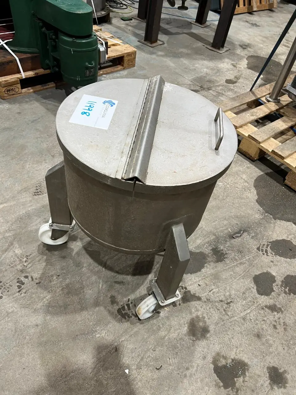 CUVE EN ACIER INOXYDABLE 74 LITRES