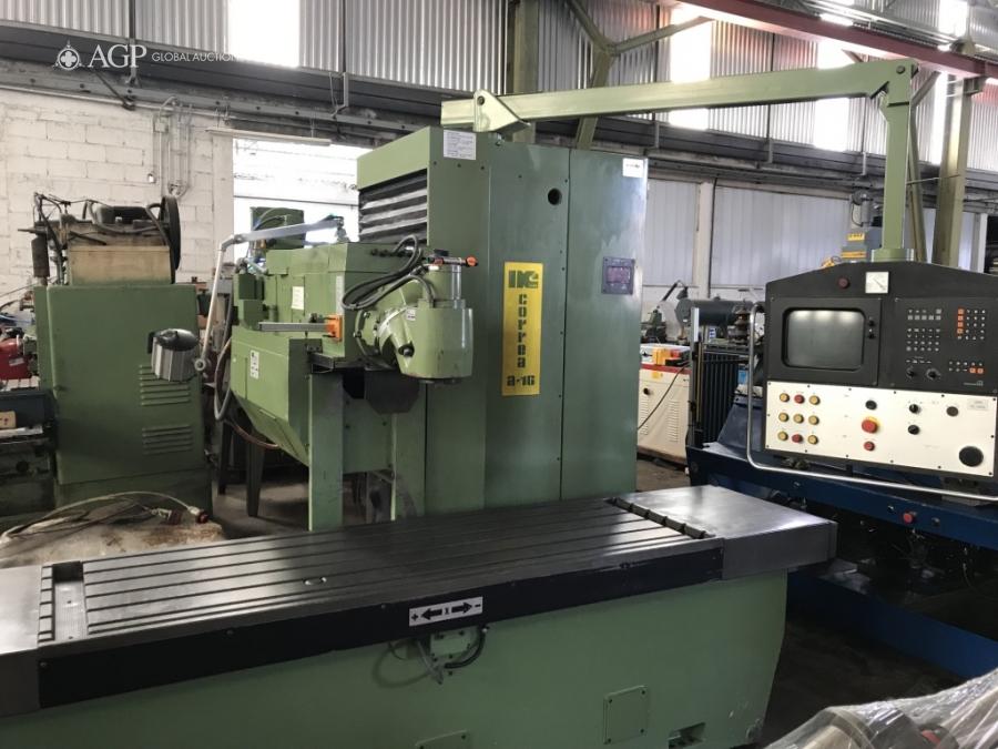 Fraiseuse cnc à banc fixe CORREA A16 Faible nombre d'heures