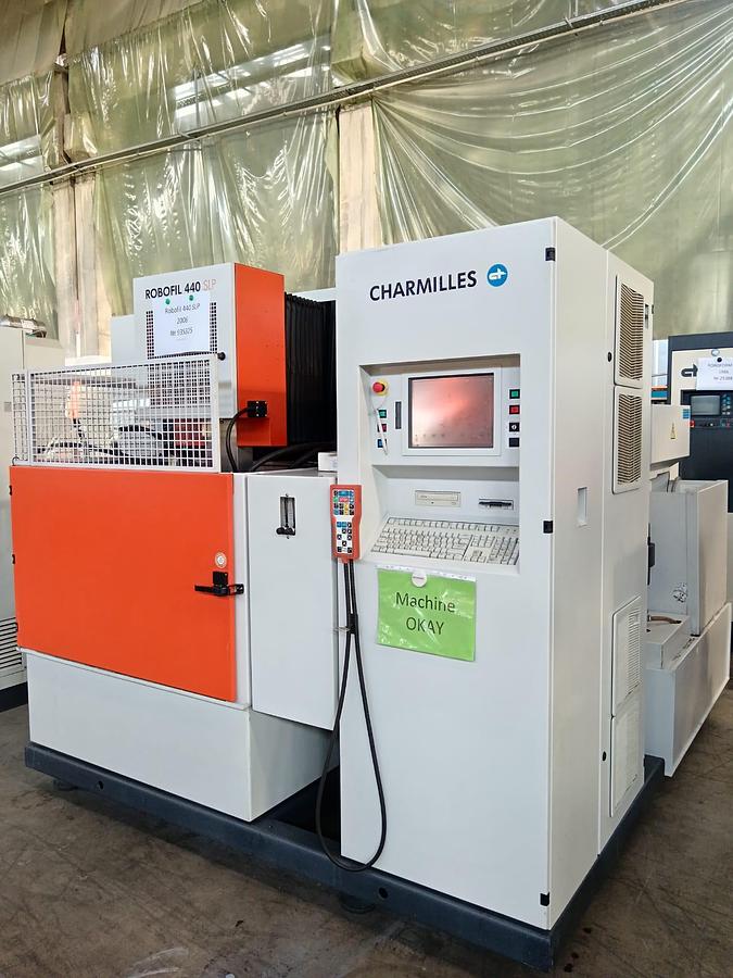 Machine d'électro-érosion par fil CHARMILLES ROBOFIL 440SLP d'occasion