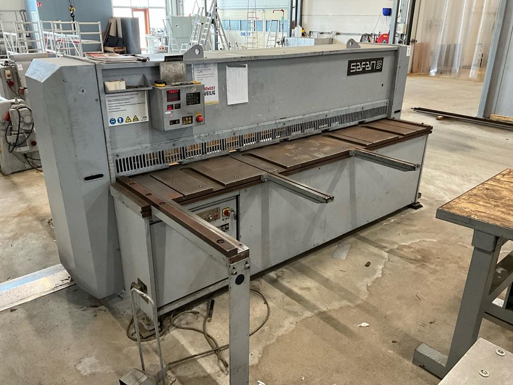 Machine de tôlerie Safan HVR 310-6