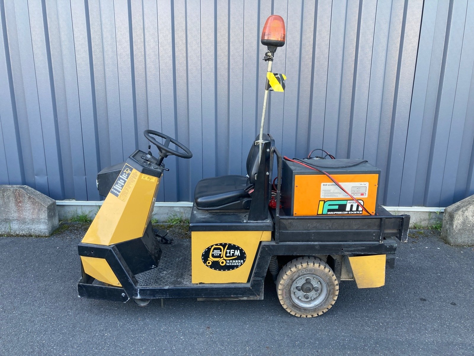 Tracteur de remorquage Spijkstaal 210