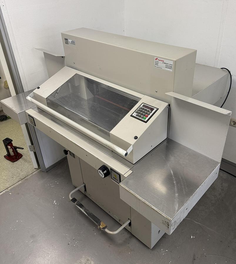 Massicot EBA 550