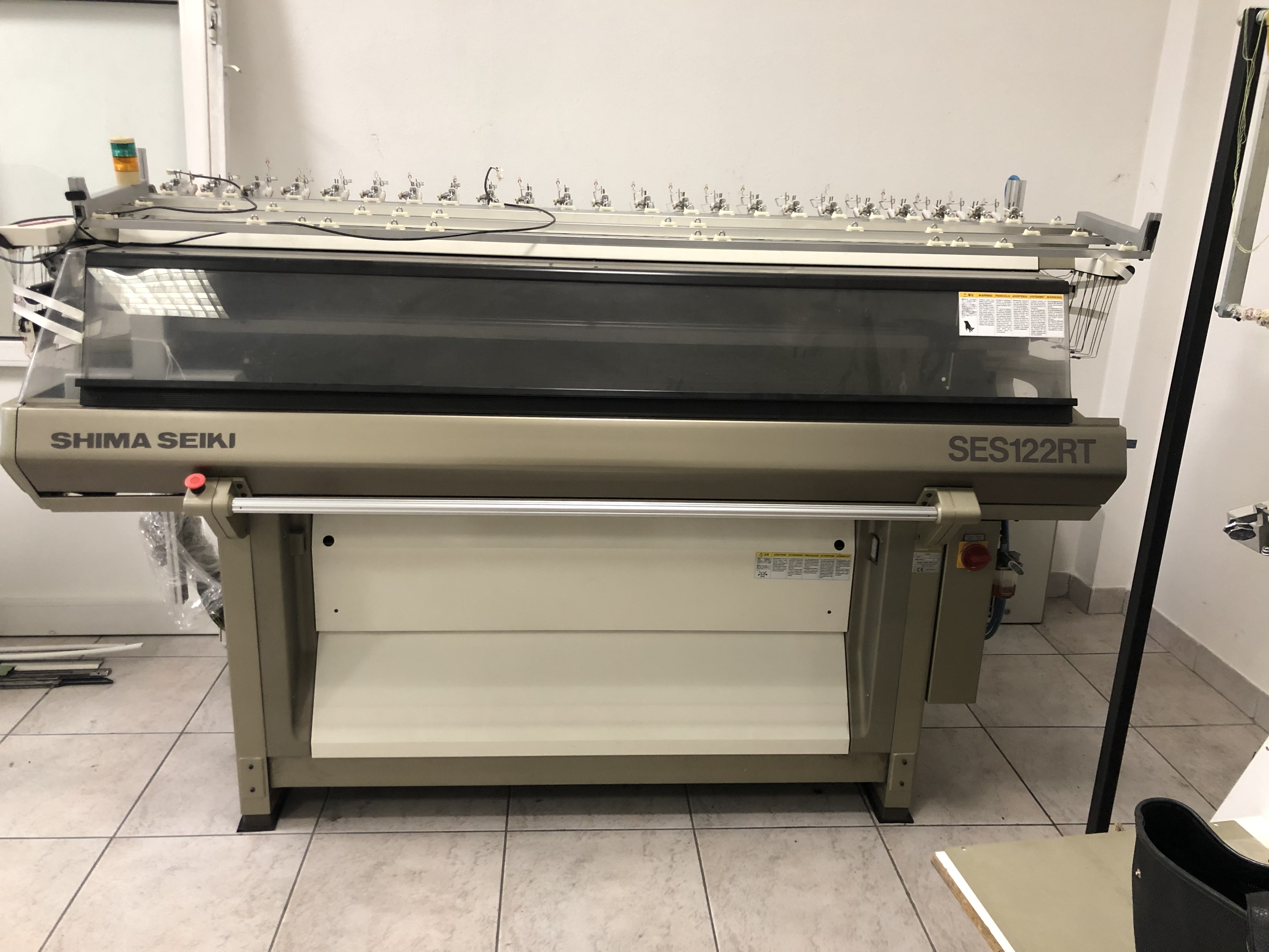 Métier à tricoter rectiligne SHIMA SEIKI SES122 14RT