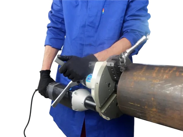 Chanfreineuse Protem US-40, entraînement hydraulique et vanne - 43 à 219 mm