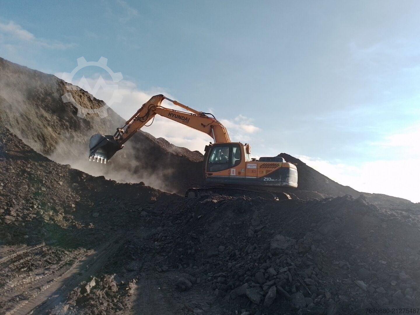 Crawler excavator Hyundai R210 LC-9