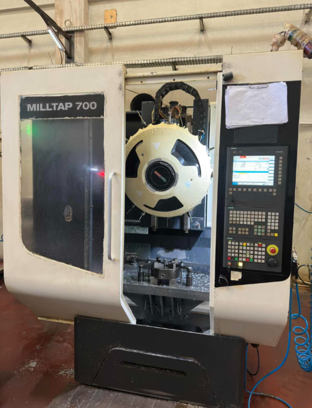 Centre de taraudage DMG Mori Milltap 700