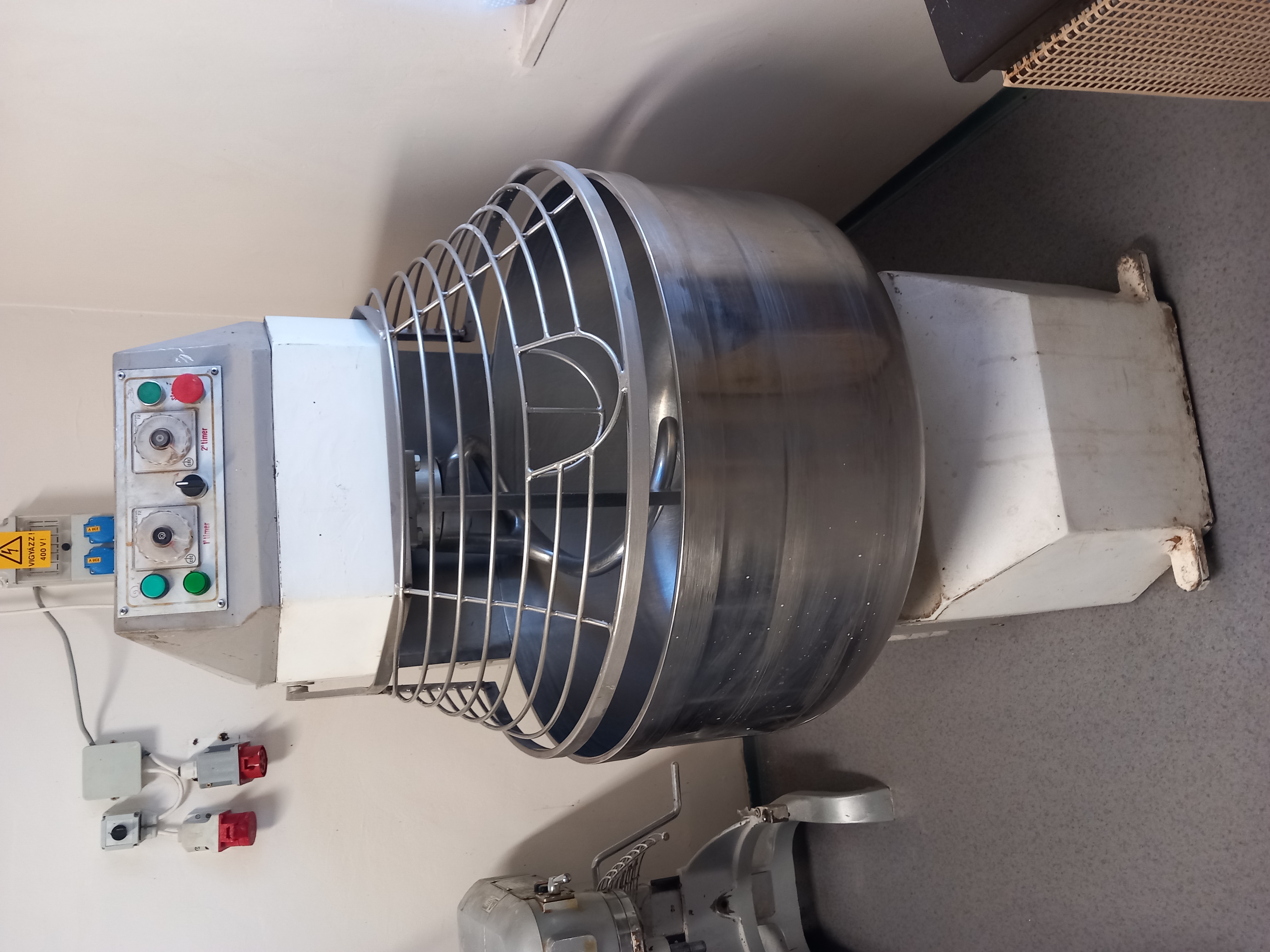 Machine à pétrir spirale industrielle GIMA Forni MIXER-120