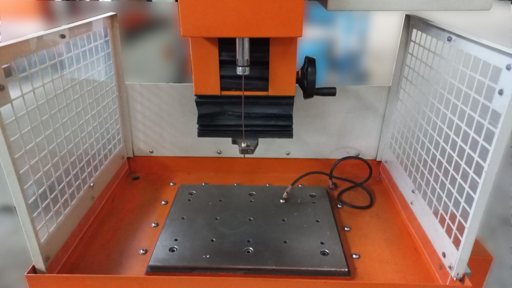 Perceuse à colonne Robodrill HD30 CNC