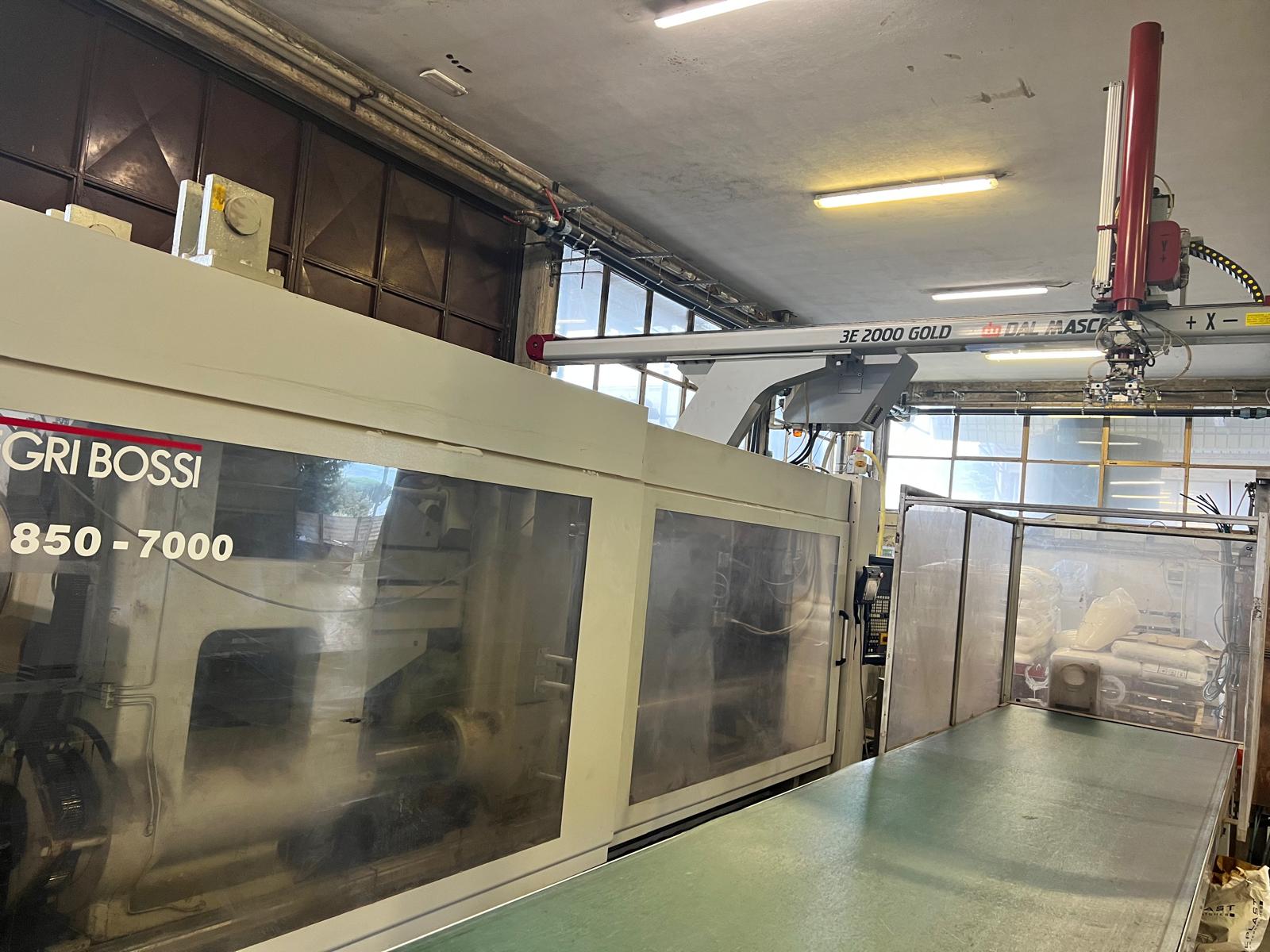 Presse à injecter NEGRI BOSSI 850T Vector type V850-7000