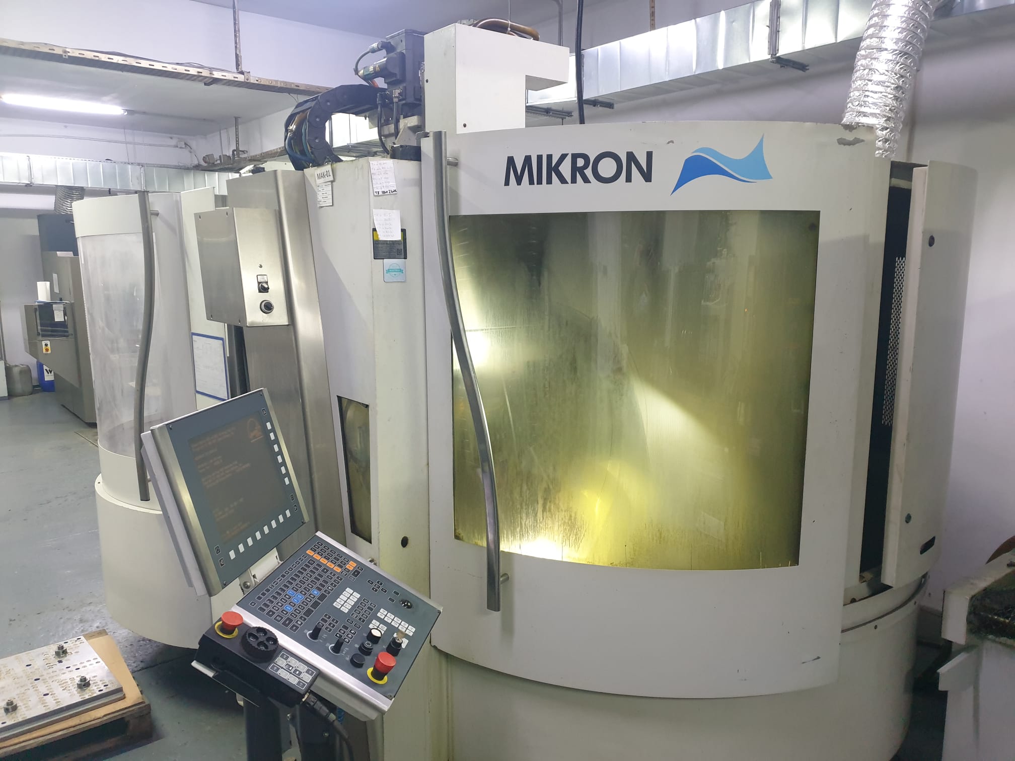 Centre d'usinage 5 axes Mikron - Agie Charmilles XSM 400U
