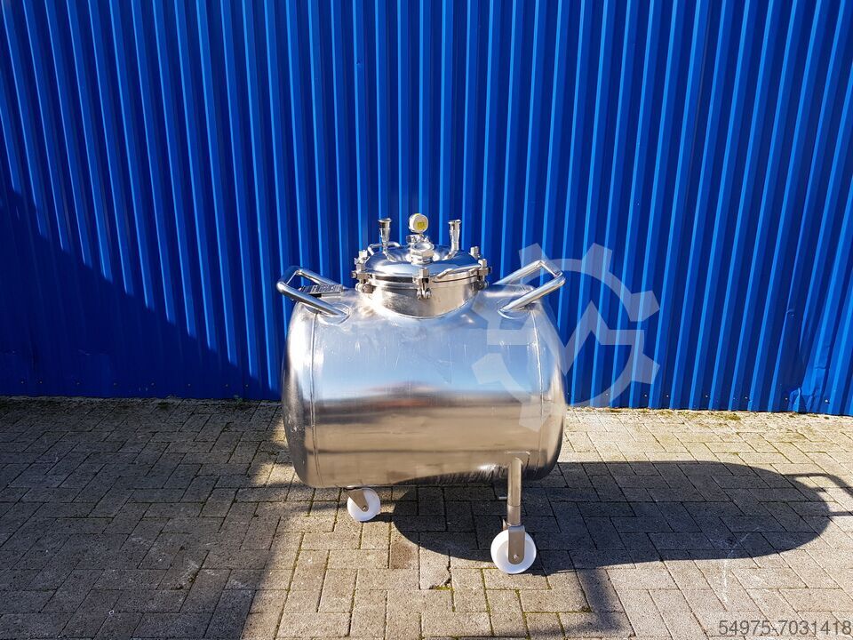Stainless steel containers / transport containers 10530