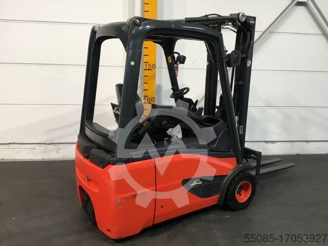 Electric 3-wheel forklift Linde E18–02