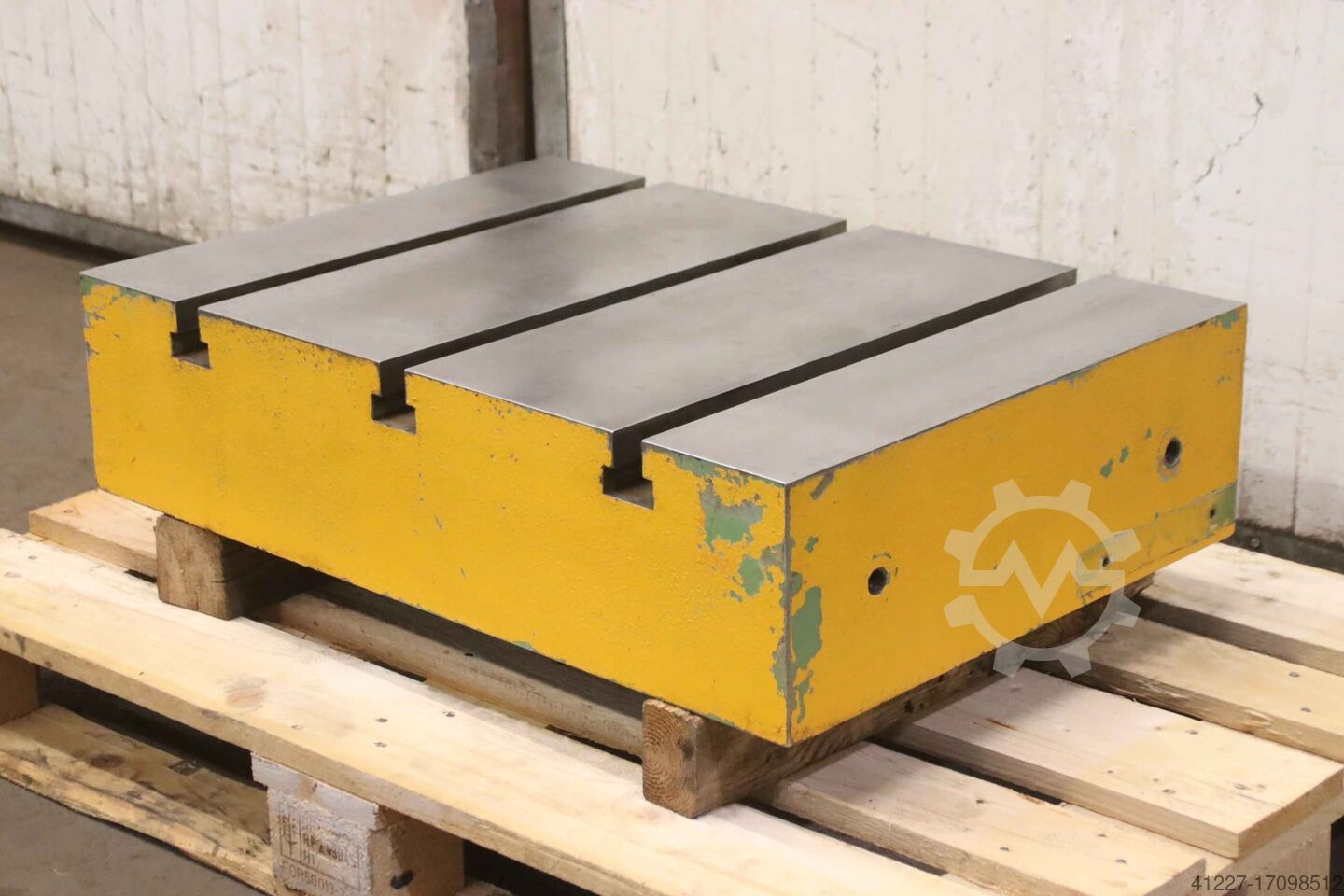 Table de fixation unbekannt 800 x 550 mm T-Nut 28 mm