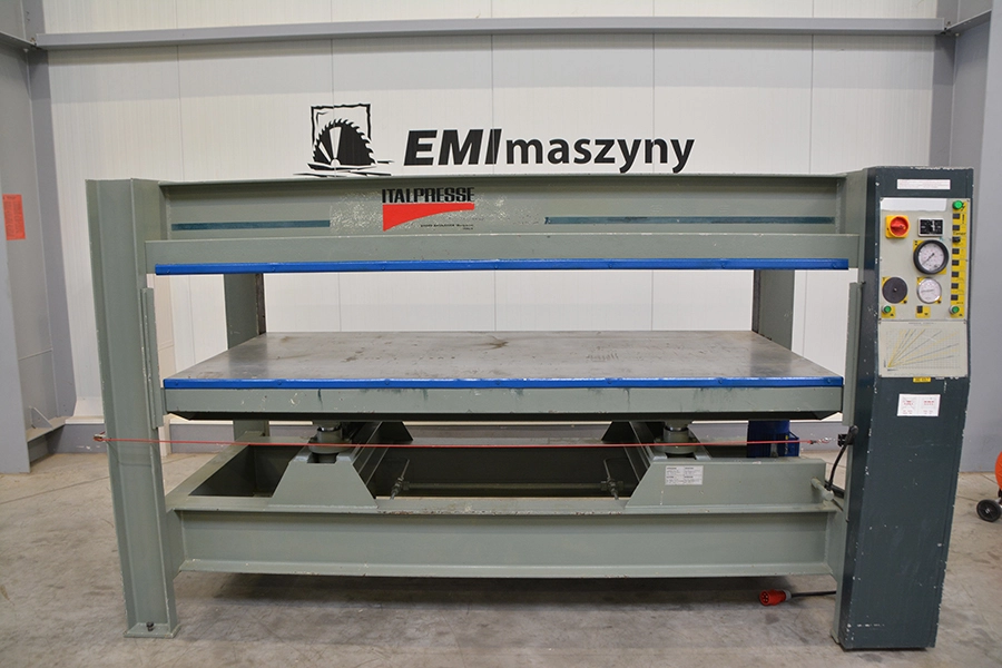 Massicot à placage Orma 2500x1200