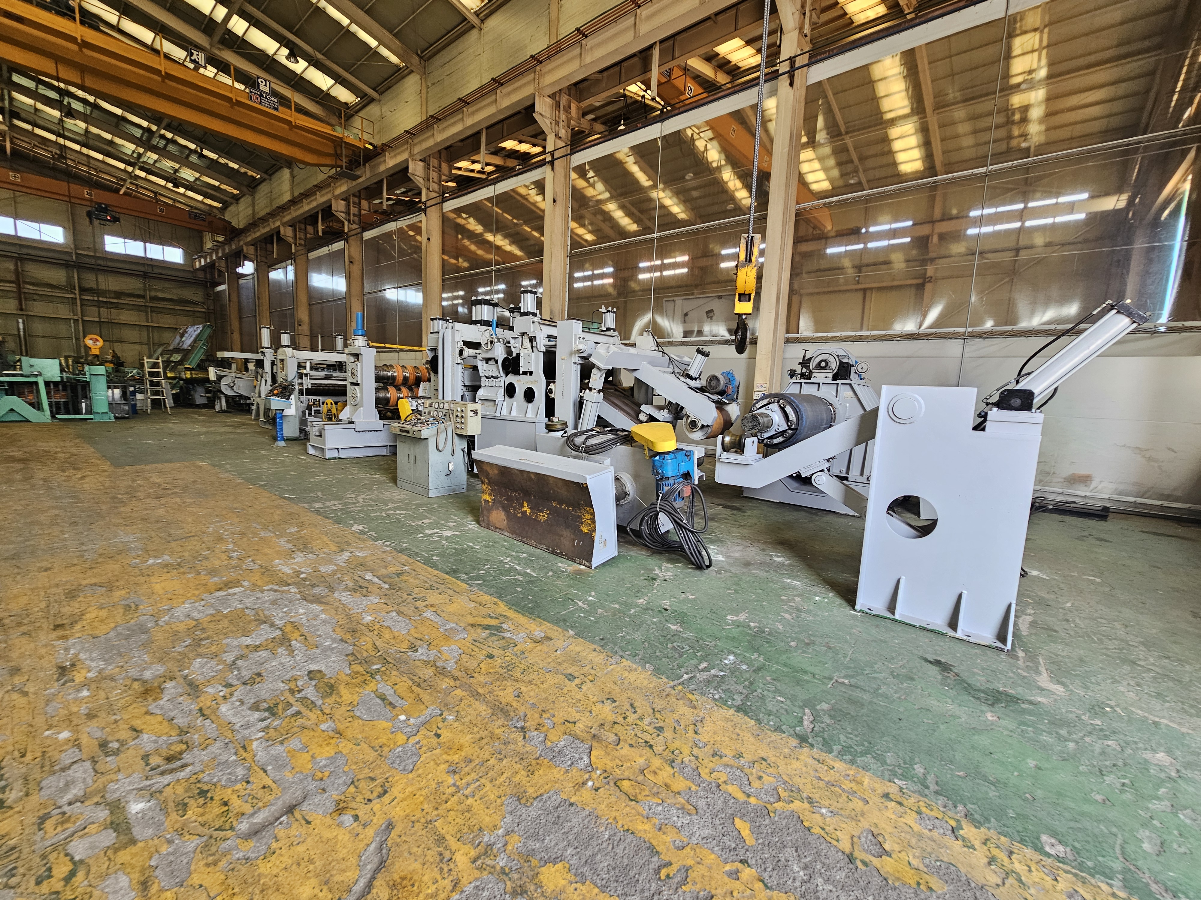 Ligne de refendage Yousung Machinery Co.Korea SLITTER