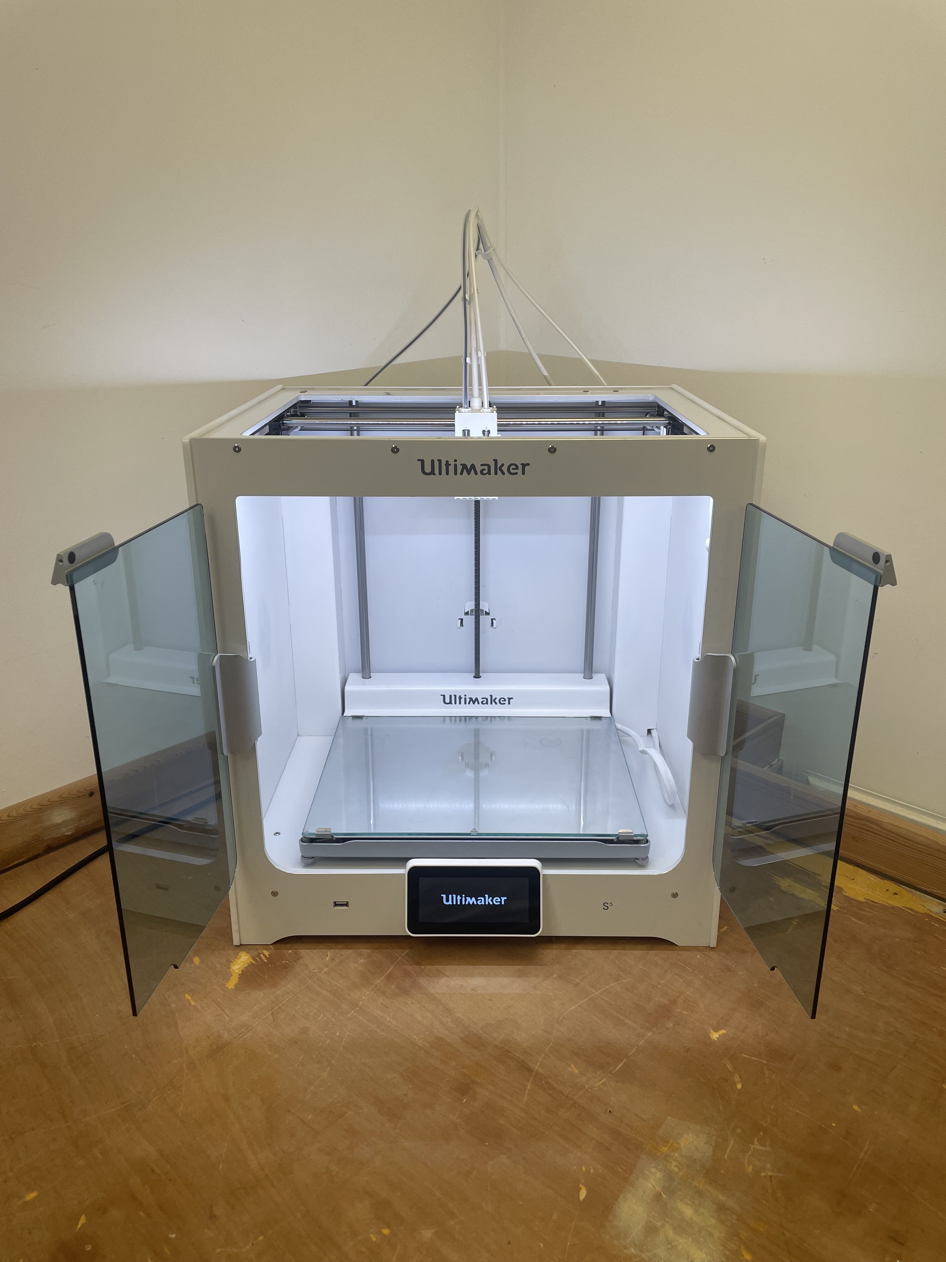 Imprimante 3D professionnelle Ultimaker S5 - Machine FDM fiable et grand format