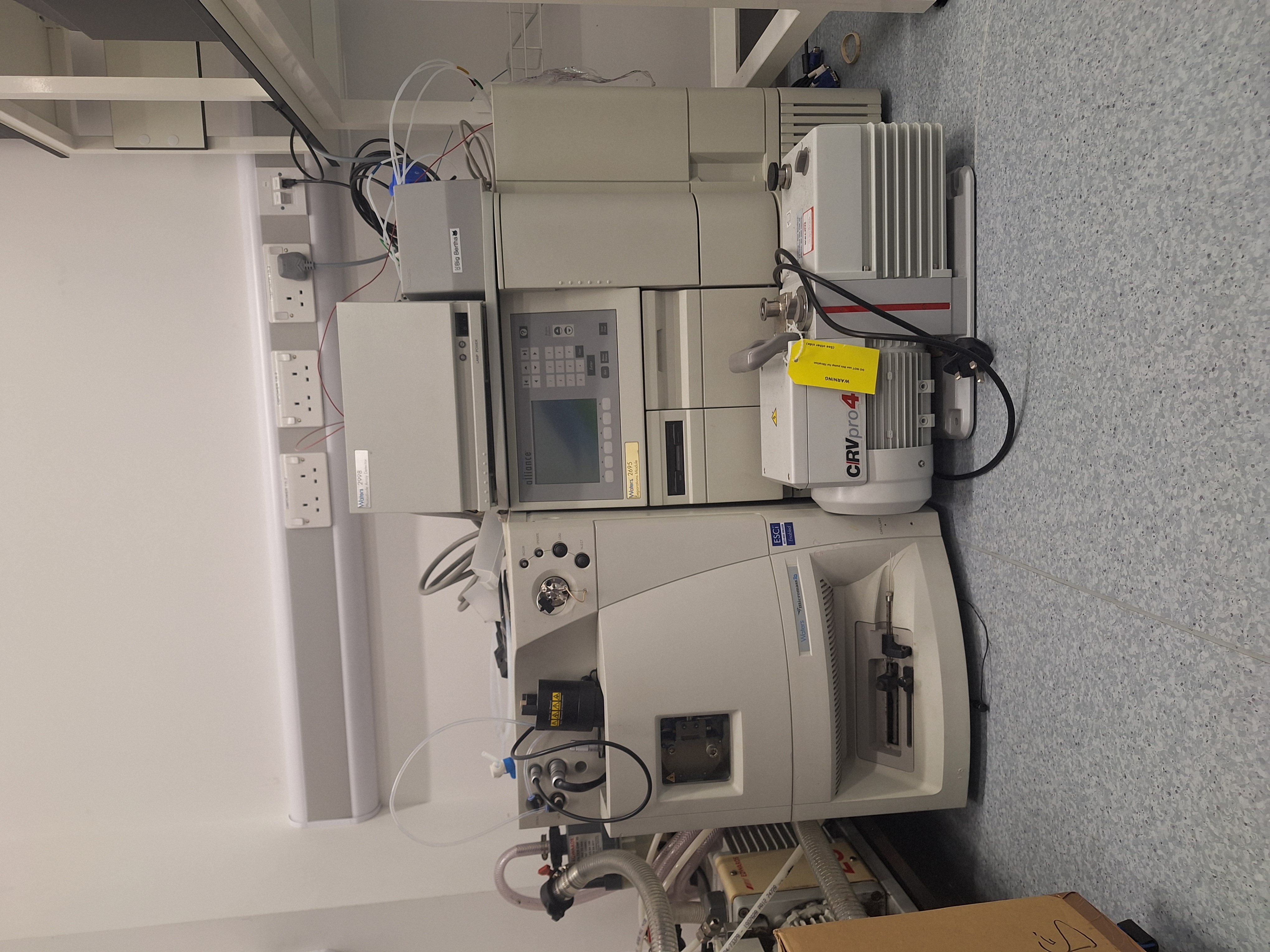 Equipement de laboratoire Waters Micromass ZQ 2695 HPLC-MS System