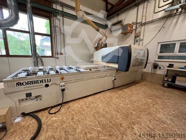 Cnc machining center Morbidelli M100