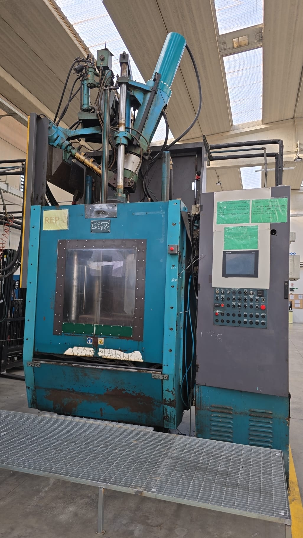 Presse à injecter rep V67-EVM