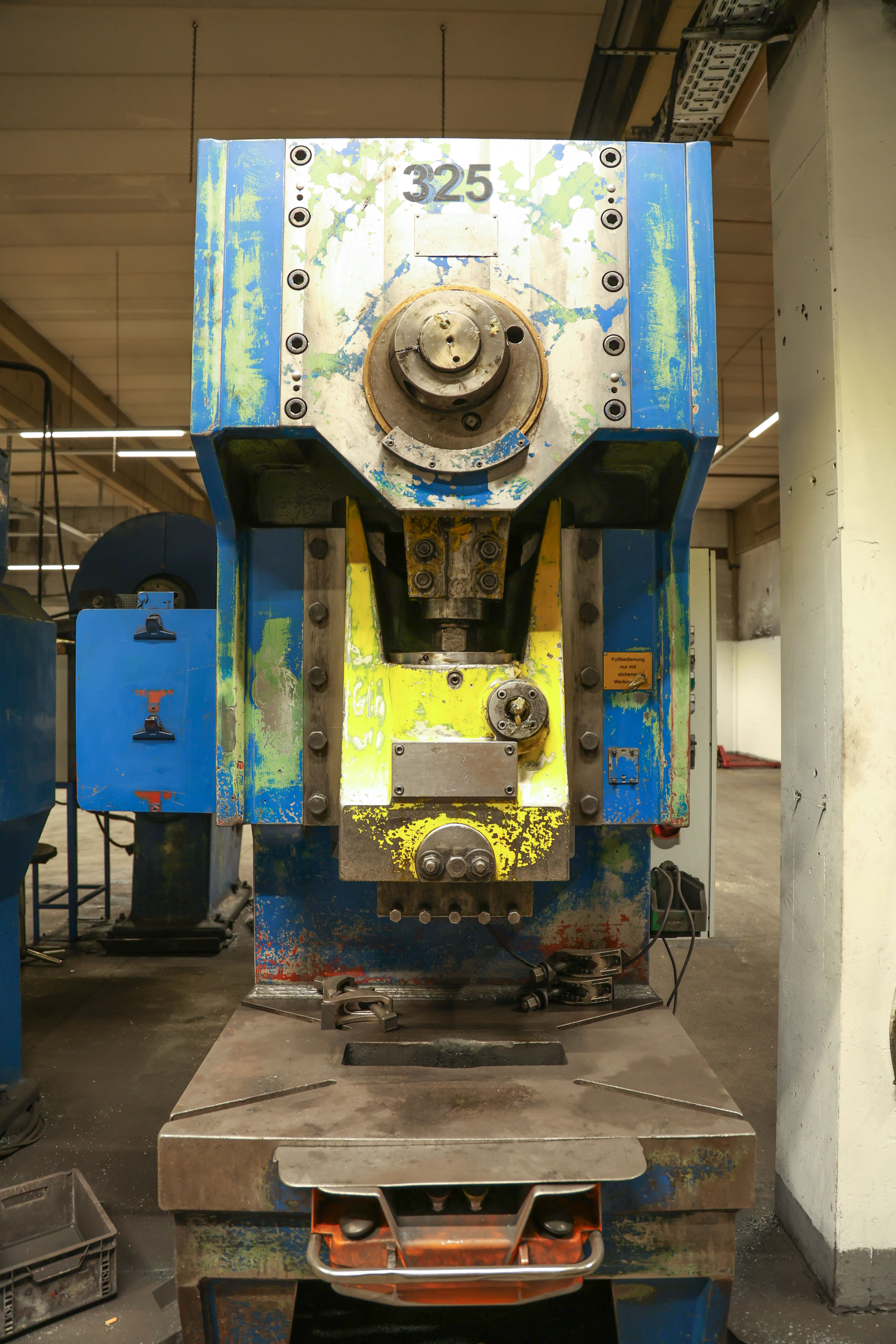 Presse d’ébavurage Müller EPR/RH125ST