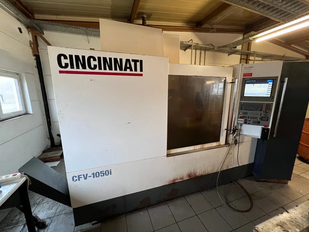 Centre d'usinage vertical CINCINNATI CFV 1050i Hot deal