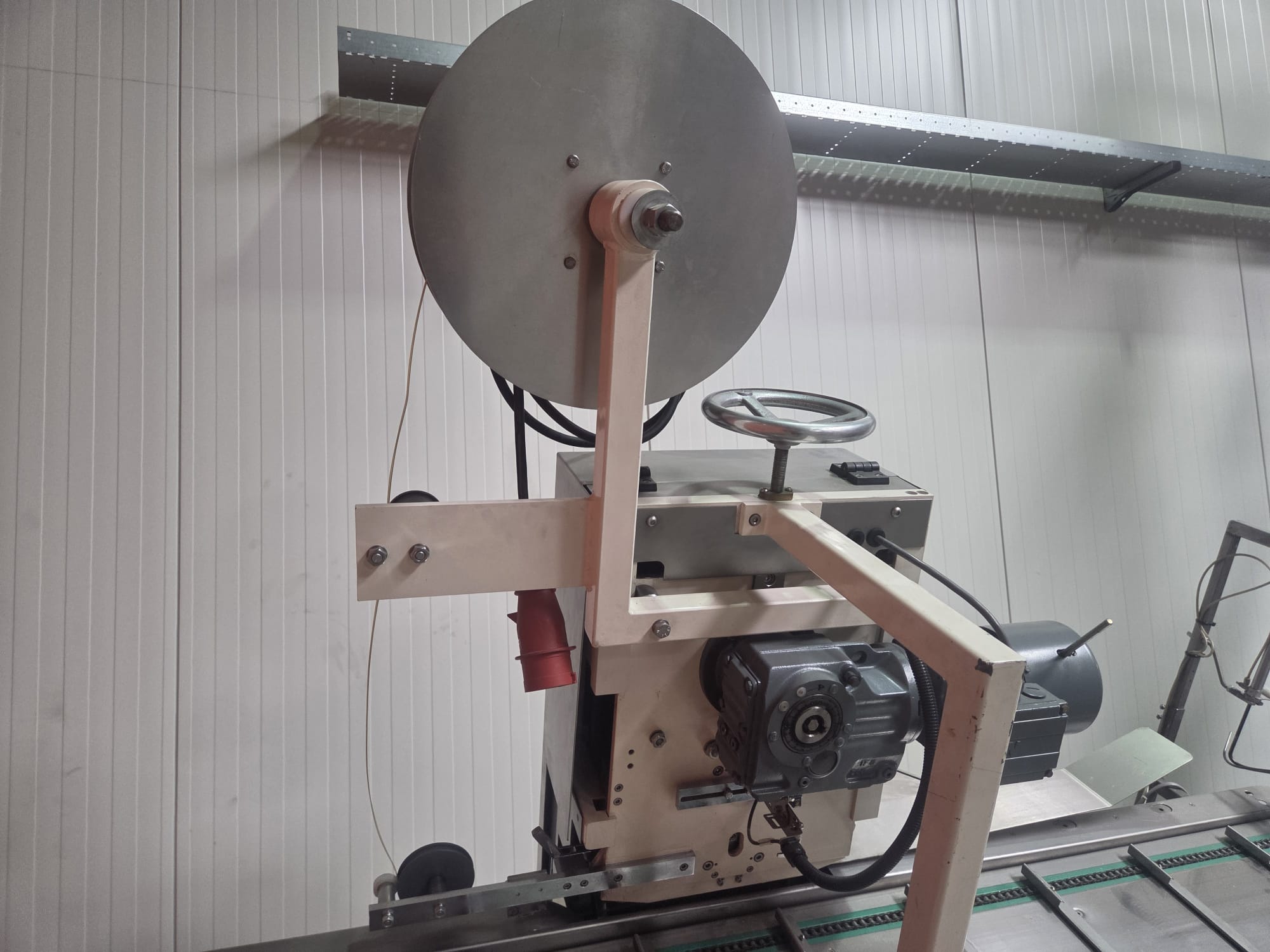 Hama Clipper II Machine de capsulage