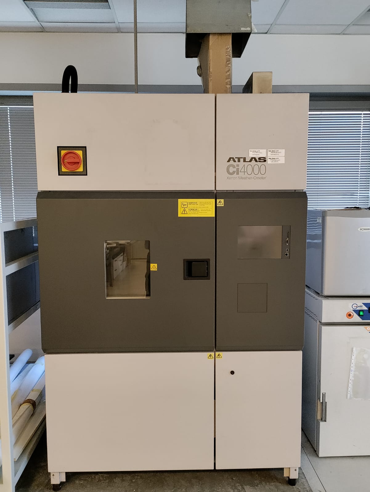 Machine pour le plastique Xenontest Atlas Ci400
