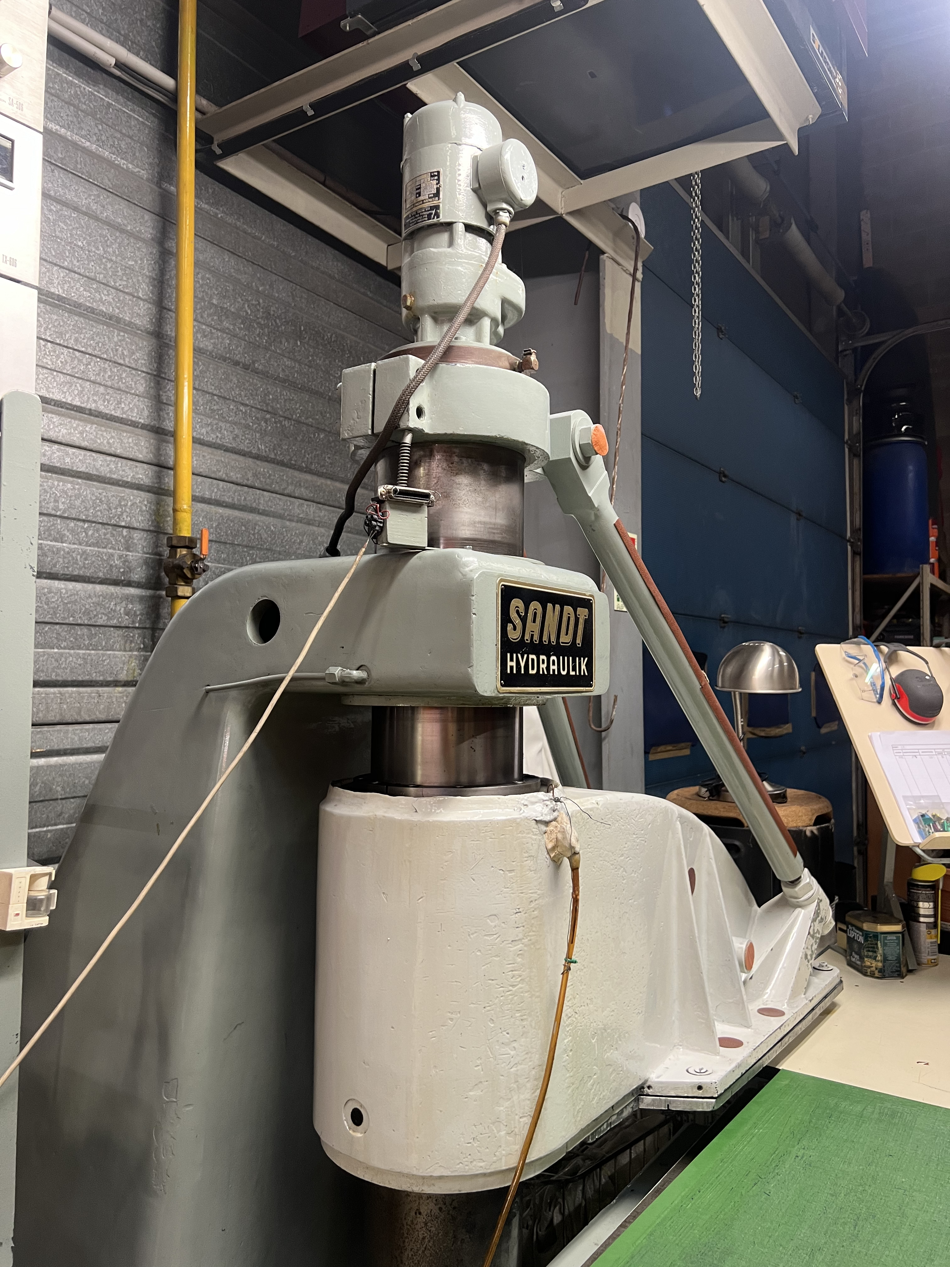 Presse hydraulique SANDT 25T Hot deal