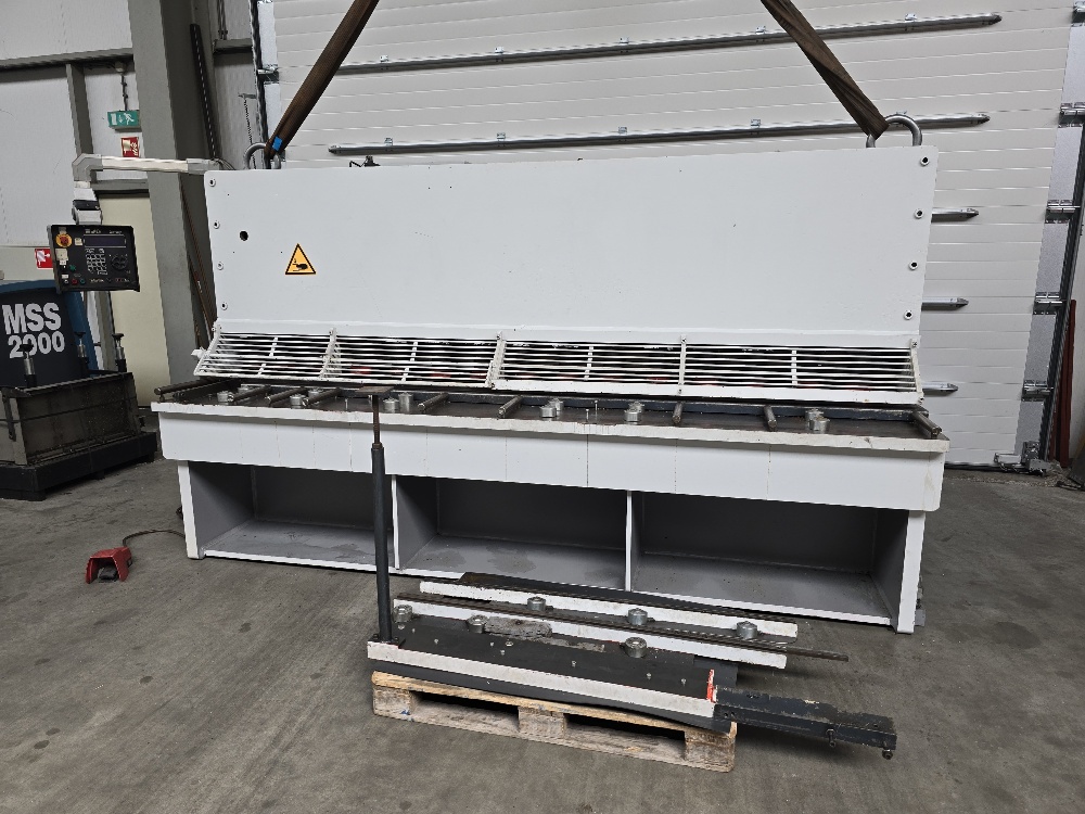 Cisaille guillotine hydraulique Darley GS 3013