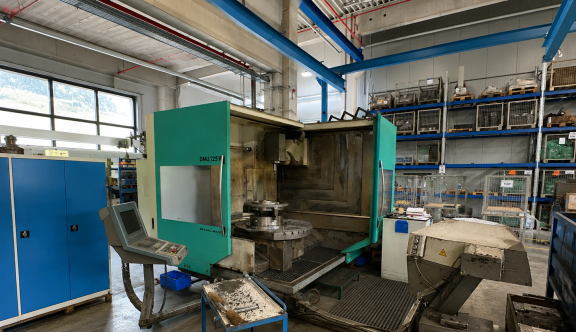 Centre d'usinage 5 axes Deckel MAHO DMU 125 P