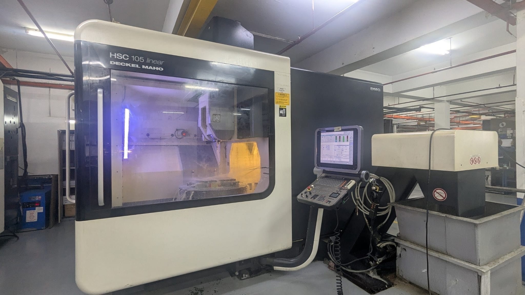 Centre d'usinage 5 axes DMG Maho 105 Linear