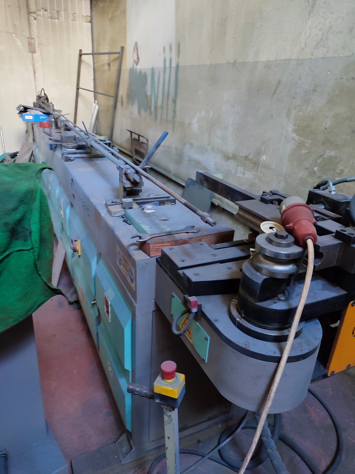 Cintreuse de tubes Cesurbend PBNC 38 III