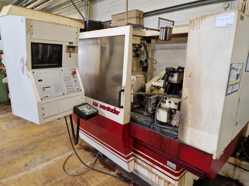 Rectifieuse cylindrique STUDER S 35