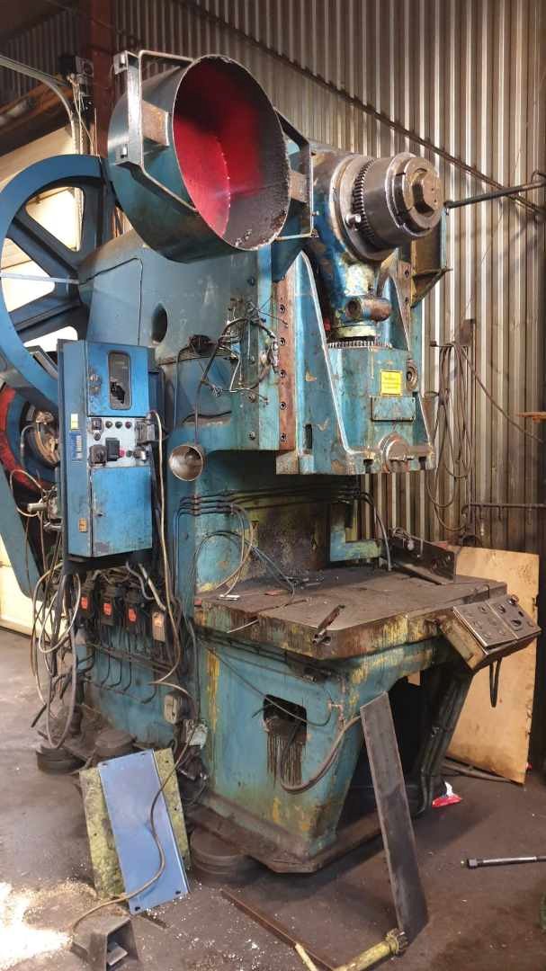 Presse excentrique Benelli PE2M