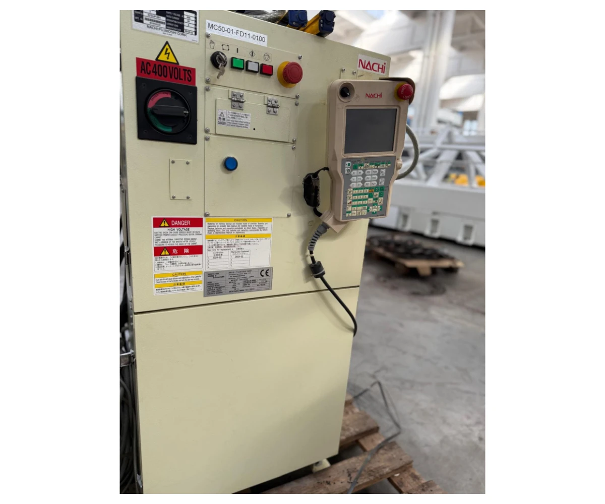 Robot industriel Nachi FD