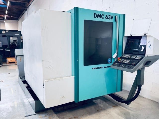 Centre d'usinage vertical Deckel Maho DMC63V