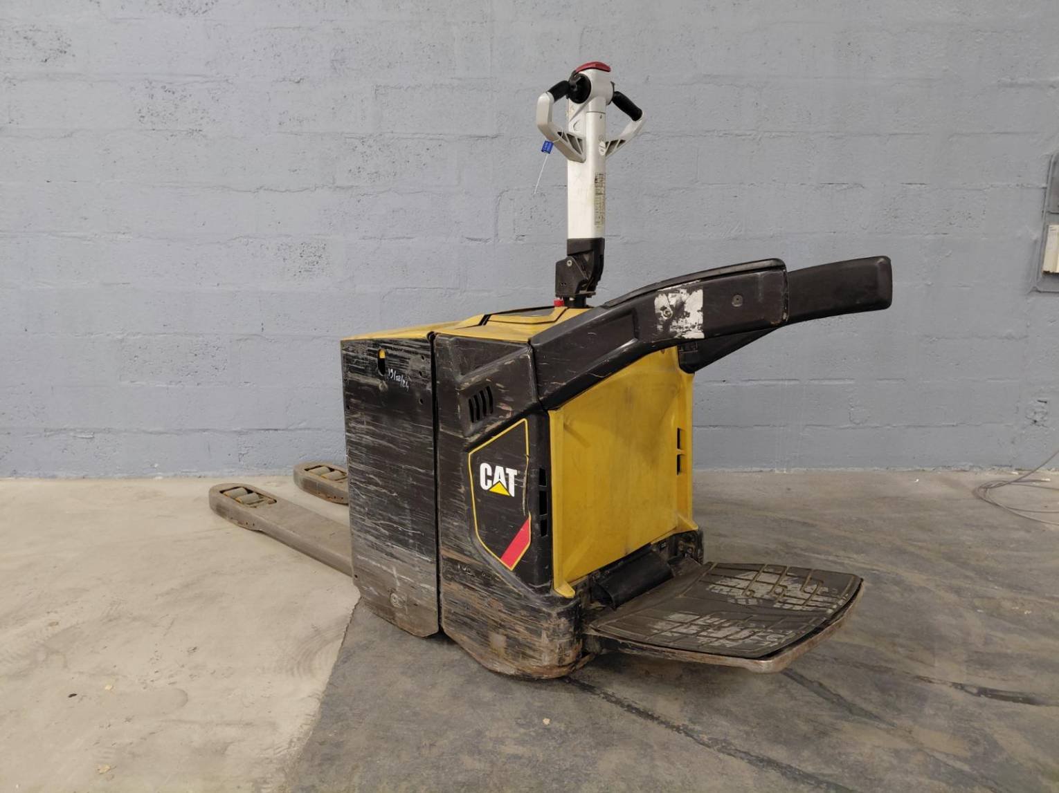 Transpalette Caterpillar NPV20N2