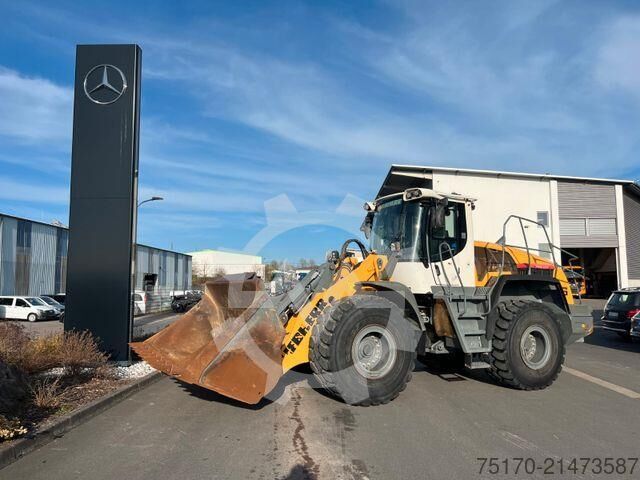 Loader Liebherr L 556 / 5.574h / Waage / Zentralschmierung
