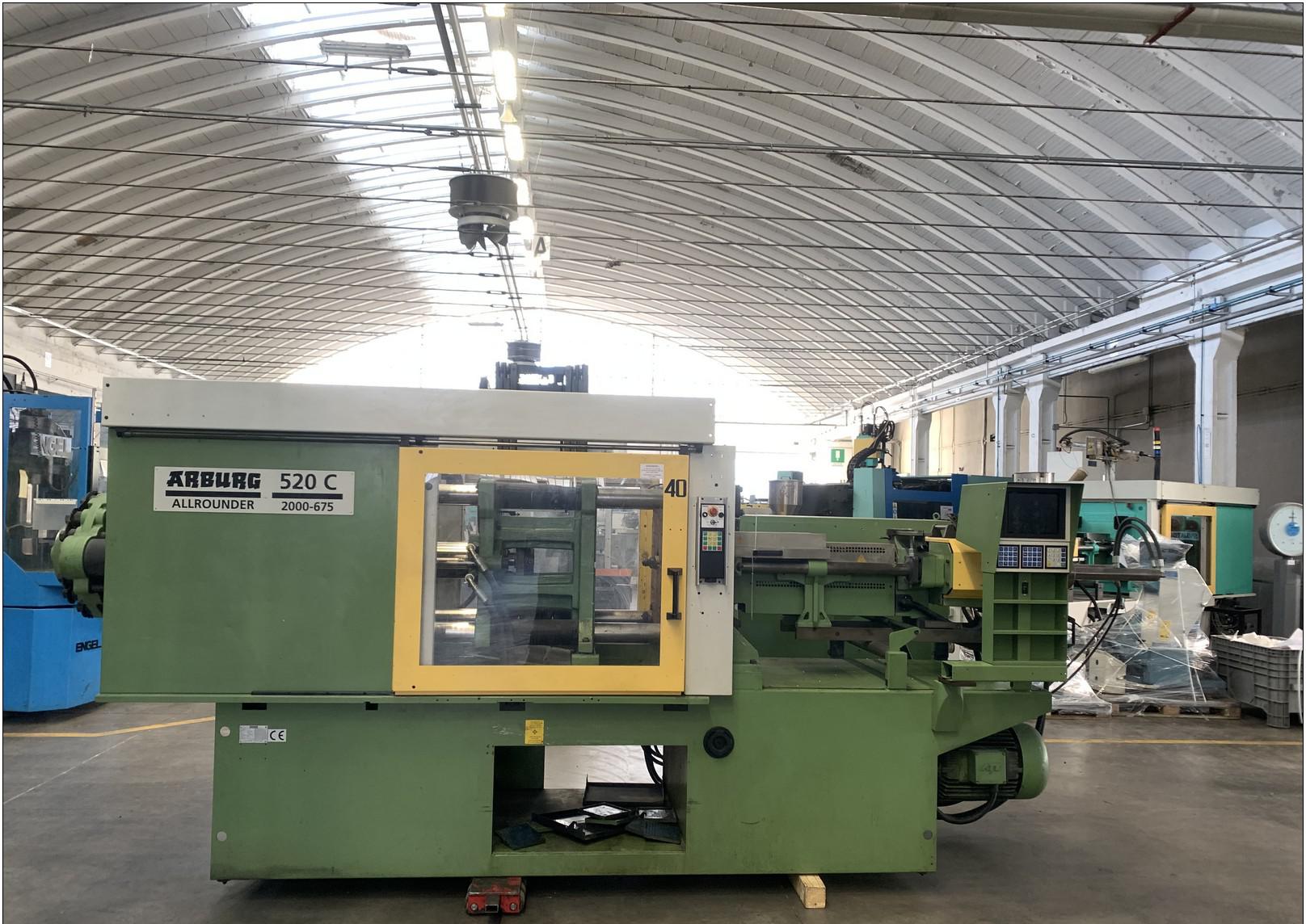 Presse à injecter ARBURG 520 C 2200-675