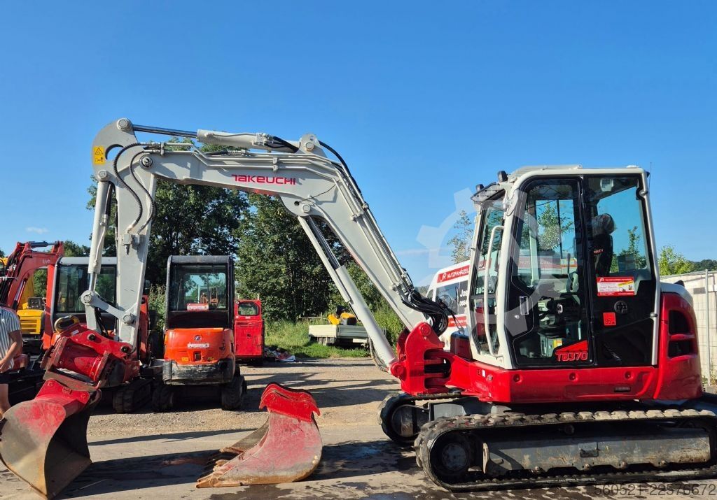 Mini excavators Takeuchi TB 370 - Powertilt + Schnellwechsler-Klima-3 Löffe