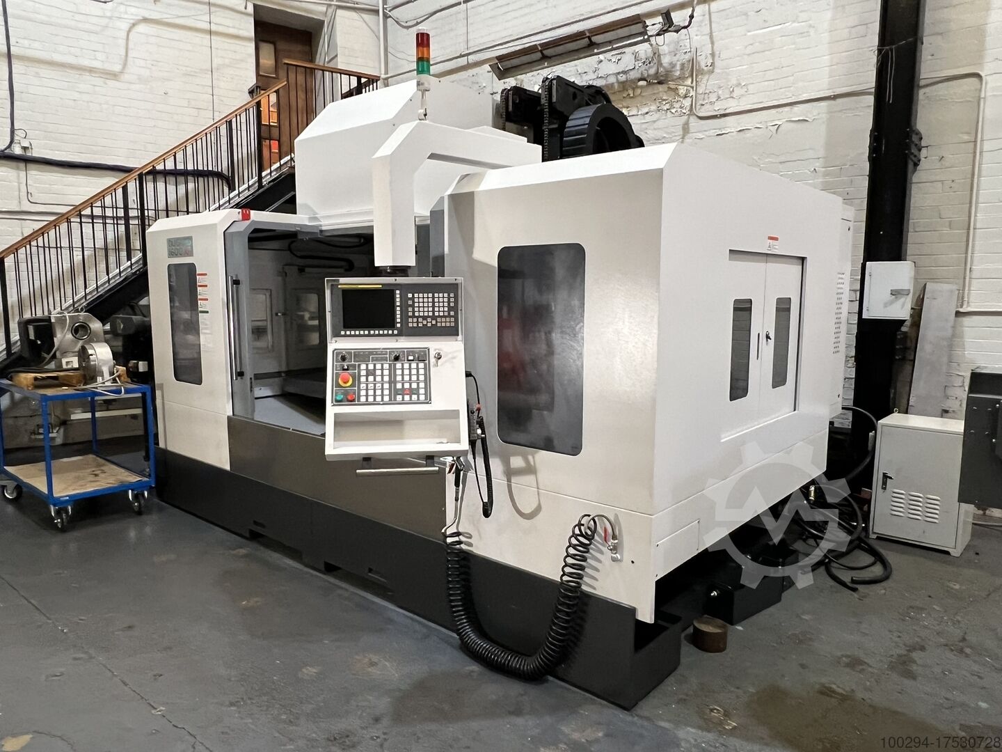 Vertical Machining Centre Akira Seiki 1600XP