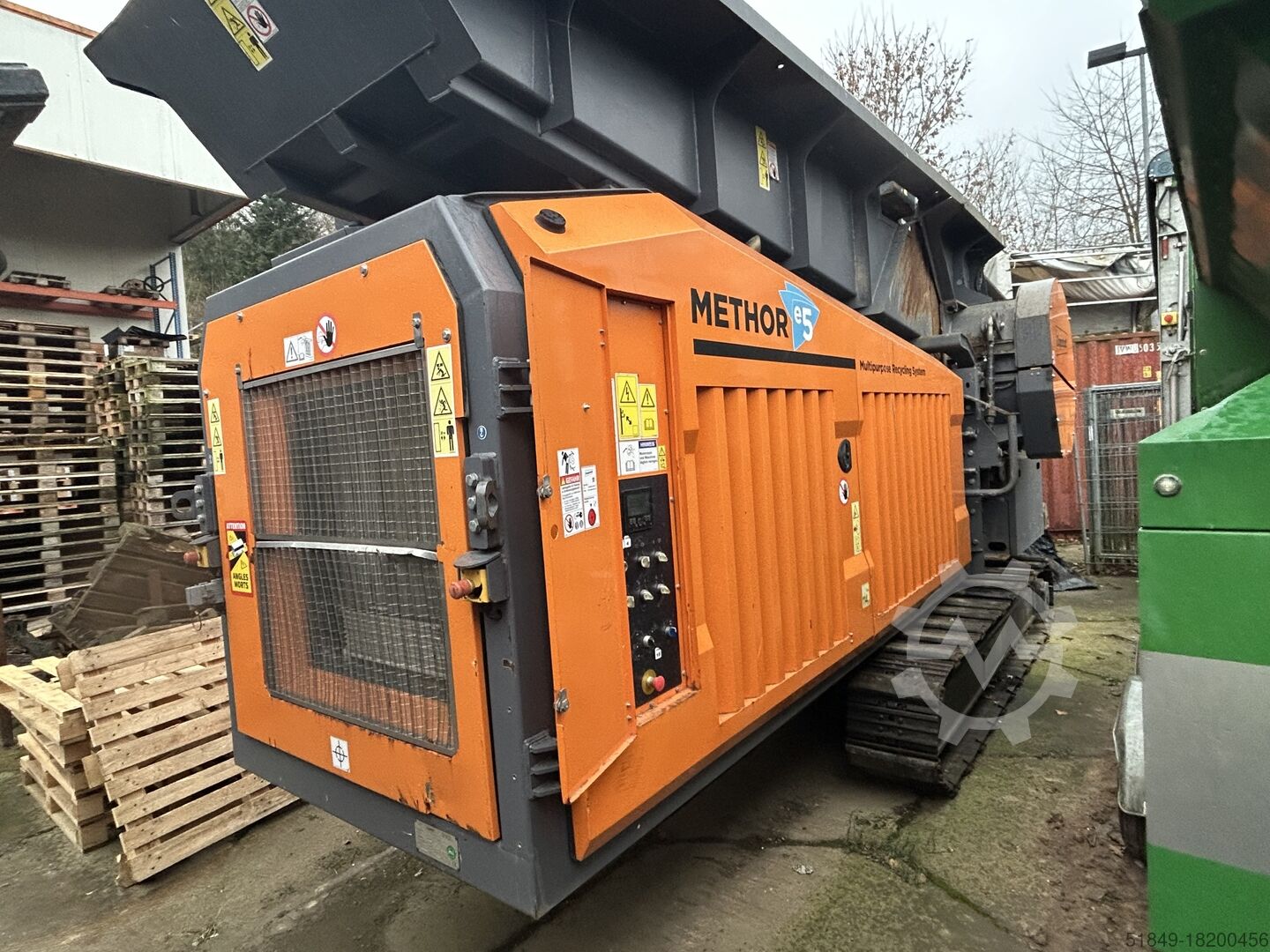Mobile shredding plant Doppstadt Methor Kette