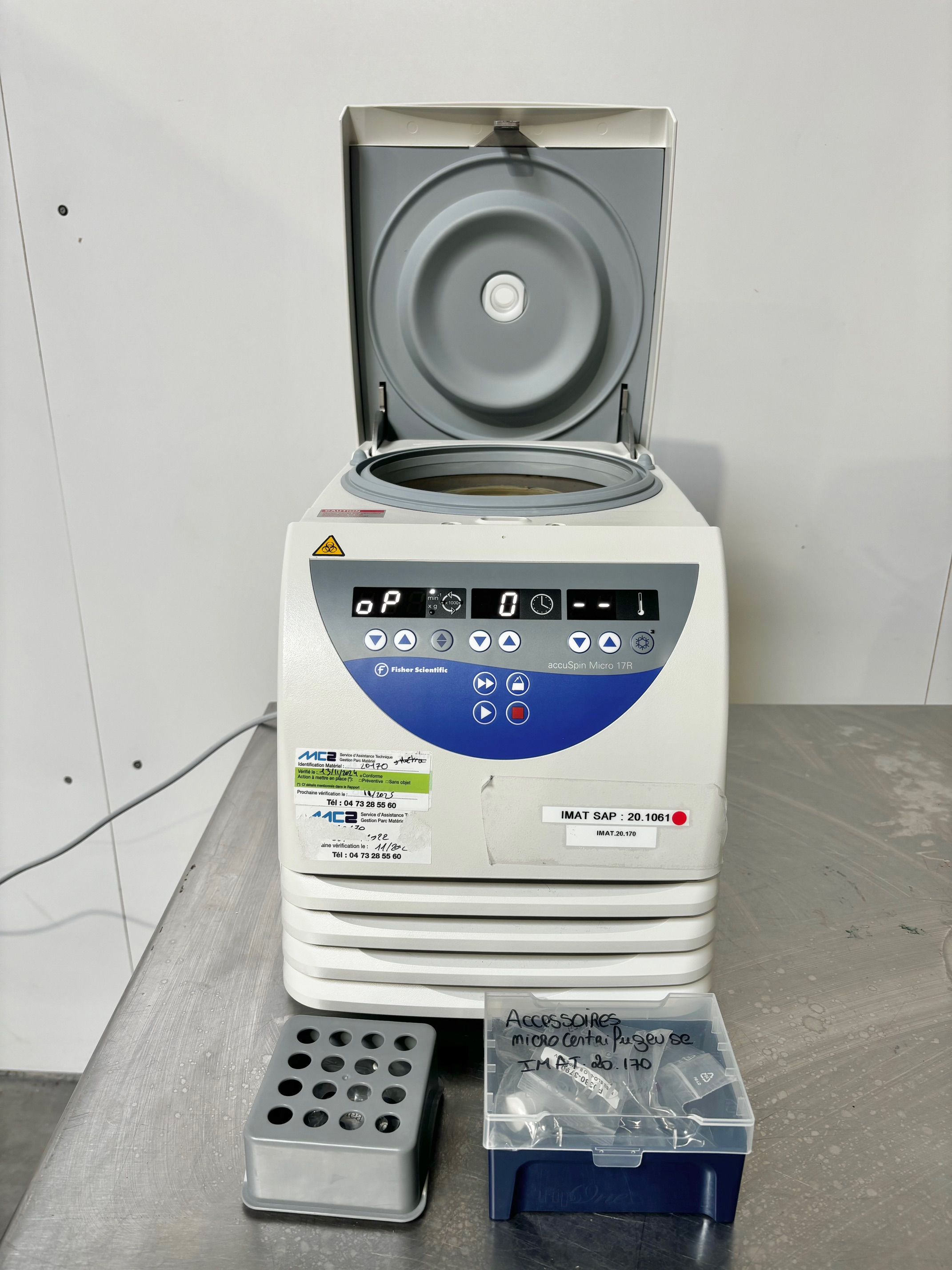 Microcentrifugeuse de laboratoire THERMO FISHER ACCUSPIN MICRO 17 R